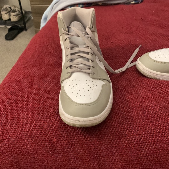 Grey Air Jordan 1 Mid College Grey - Picture 2 of 3